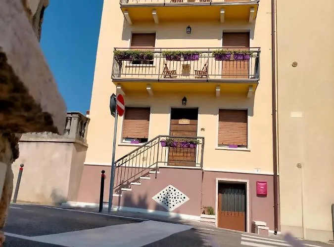 Πανσιόν Calmasinorooms 3*