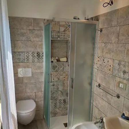 Calmasinorooms 招待所 3*